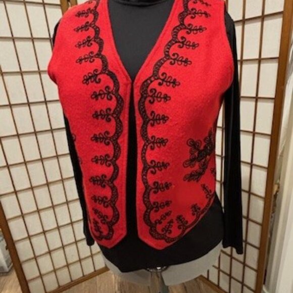 Wool Vest - Picture 1 of 3